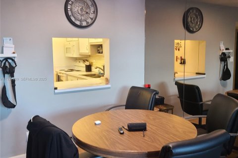 Снять в аренду кондоминиум в Помпано-Бич, Флорида 2 спальни, 102.19м2, № 1990613 - фото 14