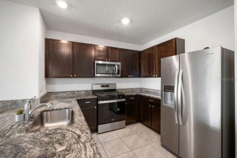Casa en alquiler en Zephyrhills, Florida, 3 dormitorios, 147.16 m2 № 1905763 - foto 5