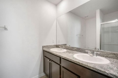 Casa en alquiler en Zephyrhills, Florida, 3 dormitorios, 147.16 m2 № 1905763 - foto 9