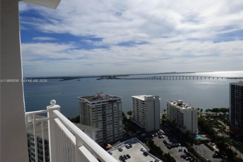 Снять в аренду кондоминиум в Майами, Флорида 2 спальни, 86.4м2, № 2052057 - фото 2