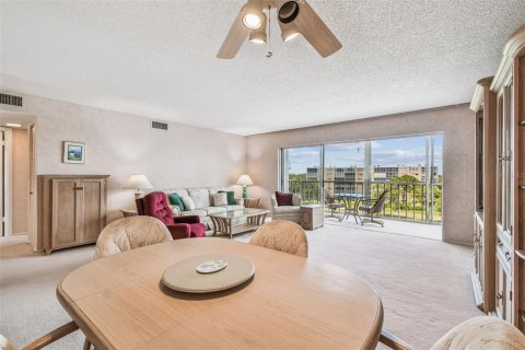 Condo in Bradenton, Florida, 2 bedrooms  № 1875976 - photo 23