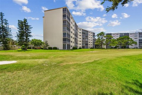Condominio en venta en Bradenton, Florida, 2 dormitorios, 101.08 m2 № 1875976 - foto 10
