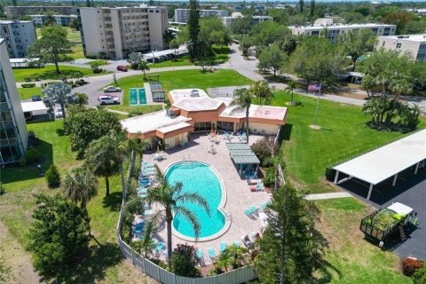 Condominio en venta en Bradenton, Florida, 2 dormitorios, 101.08 m2 № 1875976 - foto 8
