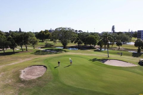 Condominio en venta en Bradenton, Florida, 2 dormitorios, 101.08 m2 № 1875976 - foto 5
