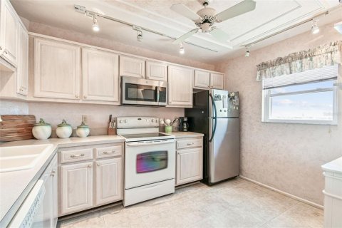 Copropriété à vendre à Bradenton, Floride: 2 chambres, 101.08 m2 № 1875976 - photo 17