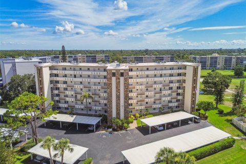 Condominio en venta en Bradenton, Florida, 2 dormitorios, 101.08 m2 № 1875976 - foto 2
