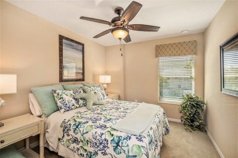 House in Tampa, Florida 4 bedrooms, 275.18 sq.m. № 1827698 - photo 30