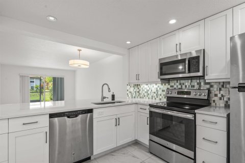 Copropriété à vendre à Margate, Floride: 2 chambres, 89 m2 № 2262756 - photo 4