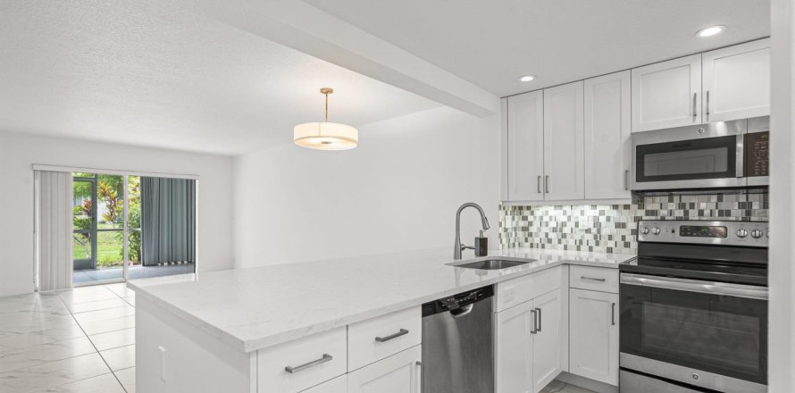 Condo à Margate, Floride, 2 chambres № 2262756