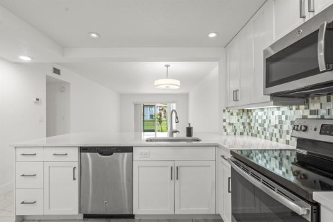 Copropriété à vendre à Margate, Floride: 2 chambres, 89 m2 № 2262756 - photo 2