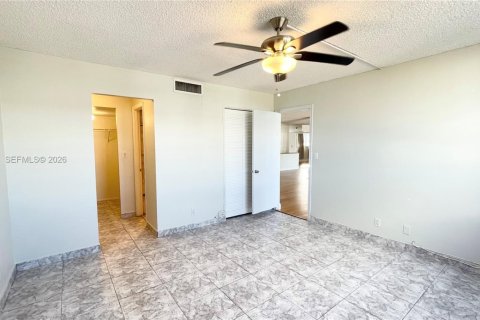 Copropriété à vendre à North Miami Beach, Floride: 3 chambres, 186.55 m2 № 2027184 - photo 8