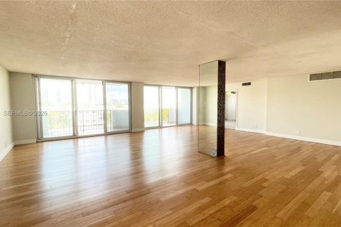 Copropriété à vendre à North Miami Beach, Floride: 3 chambres, 186.55 m2 № 2027184 - photo 5