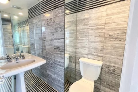 Copropriété à vendre à North Miami Beach, Floride: 3 chambres, 186.55 m2 № 2027184 - photo 12