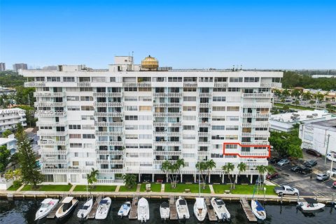 Copropriété à vendre à North Miami, Floride: 2 chambres, 101.82 m2 № 2048634 - photo 24