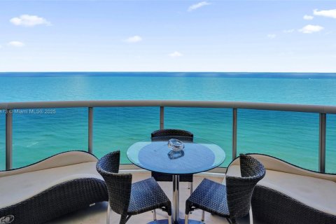 Condo à Sunny Isles Beach, Floride, 3 chambres  № 2016087