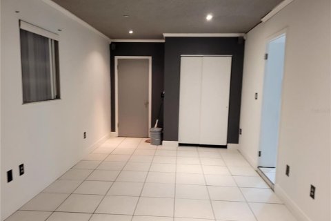 Villa ou maison à louer à Tampa, Floride: 4 chambres, 159.79 m2 № 2339279 - photo 11
