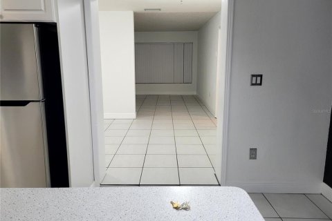 Villa ou maison à louer à Tampa, Floride: 4 chambres, 159.79 m2 № 2339279 - photo 8