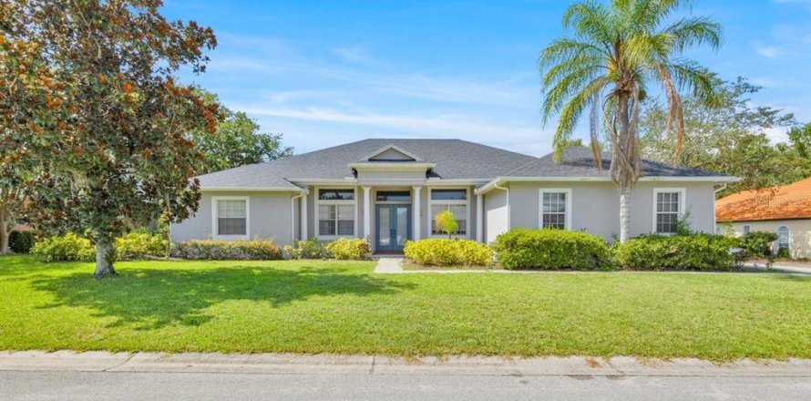 House in Lakeland, Florida 4 bedrooms, 287.35 sq.m. № 1829201