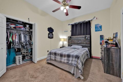 House in Lakeland, Florida 4 bedrooms, 287.35 sq.m. № 1829201 - photo 14