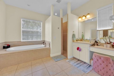 House in Lakeland, Florida 4 bedrooms, 287.35 sq.m. № 1829201 - photo 20