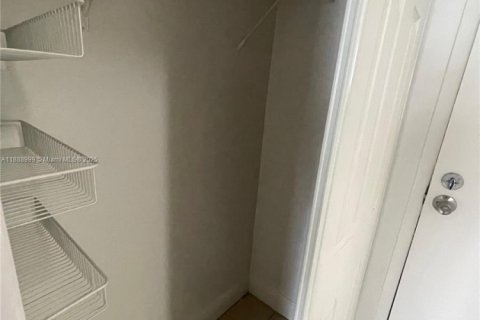 Copropriété à louer à Lauderhill, Floride: 1 chambre, 50.45 m2 № 1941089 - photo 15