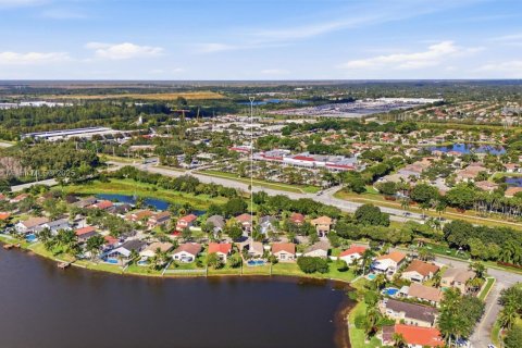 House in Pembroke Pines, Florida 3 bedrooms, 153.1 sq.m. № 1971669 - photo 16