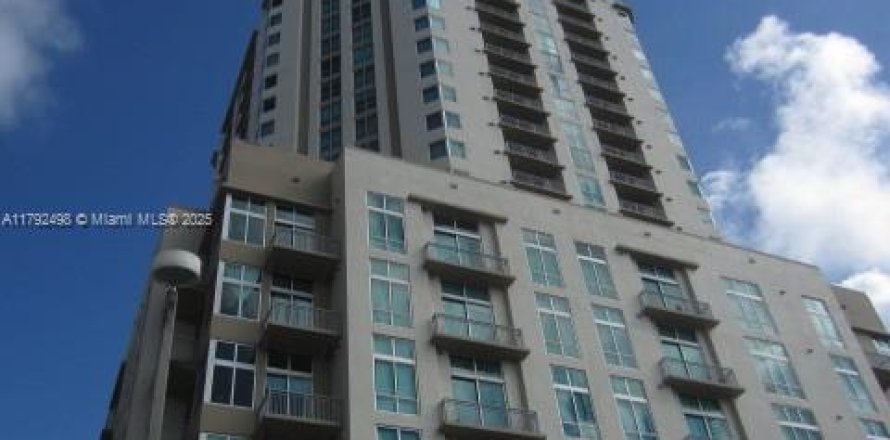Condo à Miami, Floride, 2 chambres № 1748707