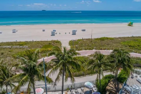 Condo in Miami, Florida, 3 bedrooms № 2432957 - photo 22
