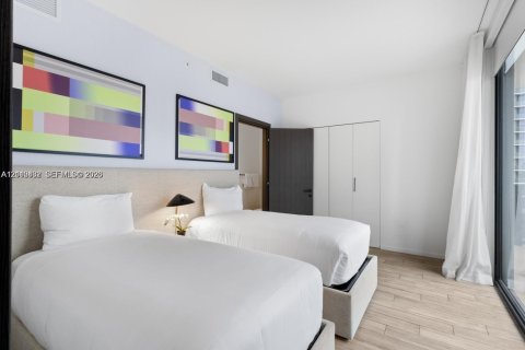Condo in Miami, Florida, 3 bedrooms № 2432957 - photo 12