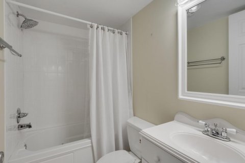 Condo in Vero Beach, Florida, 2 bedrooms  № 2088126 - photo 20