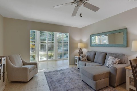 Condo in Vero Beach, Florida, 2 bedrooms  № 2088126 - photo 12