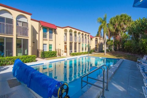Condo in Vero Beach, Florida, 2 bedrooms  № 2088126 - photo 4