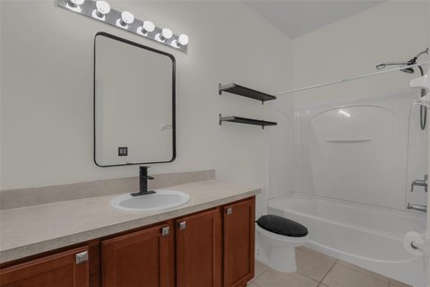 Townhouse in Apopka, Florida 3 bedrooms, 148.18 sq.m. № 2273019 - photo 22