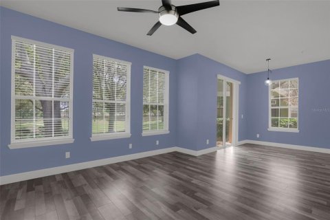 Townhouse in Apopka, Florida 3 bedrooms, 148.18 sq.m. № 2273019 - photo 8