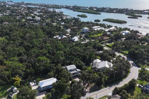 Villa ou maison à vendre à Nokomis, Floride: 3 chambres, 196.4 m2 № 2410602 - photo 2