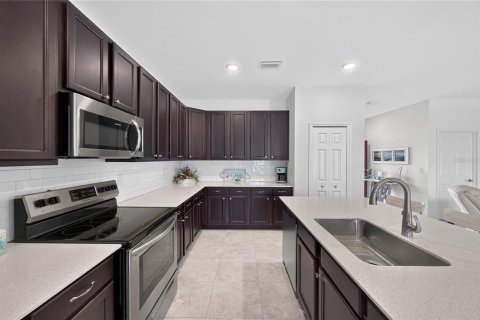 Villa ou maison à vendre à Rotonda, Floride: 4 chambres, 167.78 m2 № 2266903 - photo 19