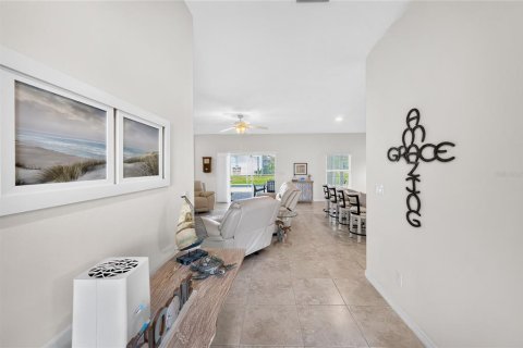 Villa ou maison à vendre à Rotonda, Floride: 4 chambres, 167.78 m2 № 2266903 - photo 10