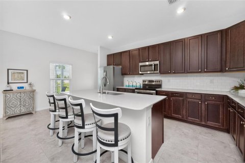Villa ou maison à vendre à Rotonda, Floride: 4 chambres, 167.78 m2 № 2266903 - photo 5