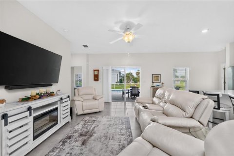 Villa ou maison à vendre à Rotonda, Floride: 4 chambres, 167.78 m2 № 2266903 - photo 4