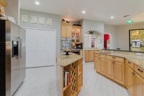 Casa en venta en Tampa, Florida, 4 dormitorios, 309.27 m2 № 2195913 - foto 28