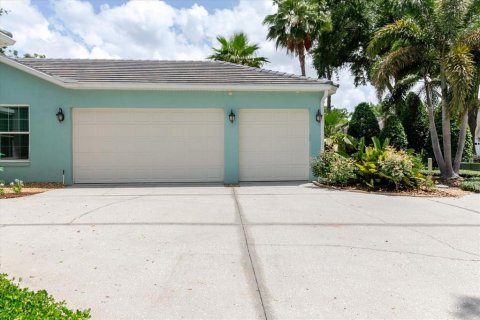 Casa en venta en Tampa, Florida, 4 dormitorios, 309.27 m2 № 2195913 - foto 7