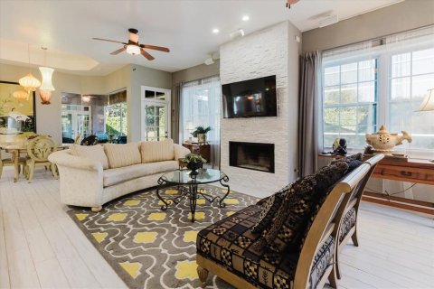 Casa en venta en Tampa, Florida, 4 dormitorios, 309.27 m2 № 2195913 - foto 22