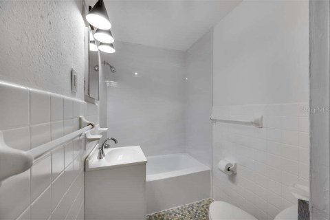 Copropriété à vendre à Saint Petersburg, Floride: 2 chambres, 82.4 m2 № 2203004 - photo 14