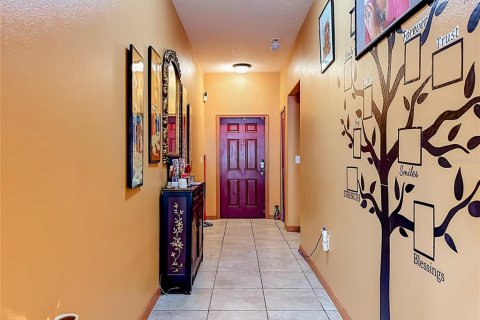 House in Ruskin, Florida 3 bedrooms, 145.02 sq.m. № 2230595 - photo 7