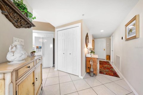 Copropriété à vendre à Seminole, Floride: 3 chambres, 167.32 m2 № 2426984 - photo 16