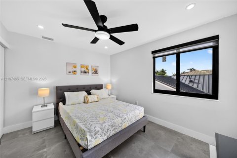 Villa ou maison à vendre à Miami, Floride: 5 chambres, 193.89 m2 № 2418036 - photo 27