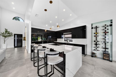 Villa ou maison à vendre à Miami, Floride: 5 chambres, 193.89 m2 № 2418036 - photo 23
