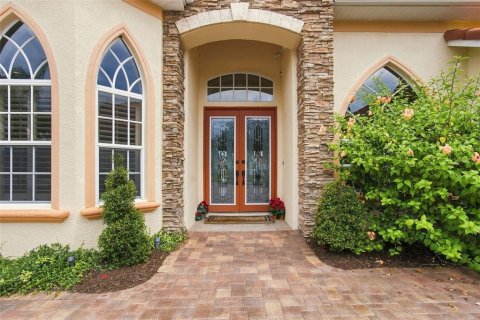 House in Brooksville, Florida 4 bedrooms, 252.04 sq.m. № 2322277 - photo 4