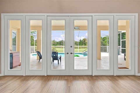 House in Brooksville, Florida 4 bedrooms, 252.04 sq.m. № 2322277 - photo 6