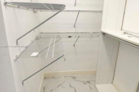 Appartement à louer à Miami Beach, Floride: 1 chambre, 60.39 m2 № 1943643 - photo 13